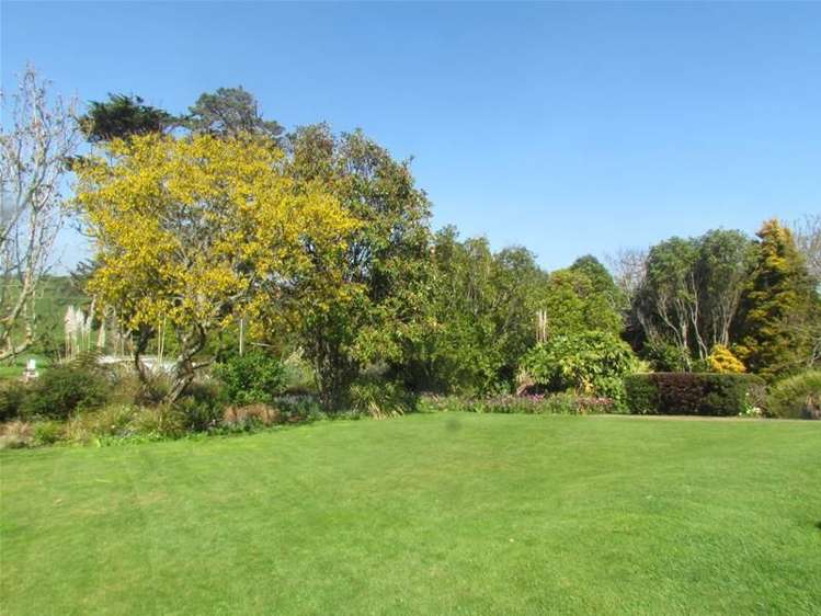 174 Main South Road Green Island_18