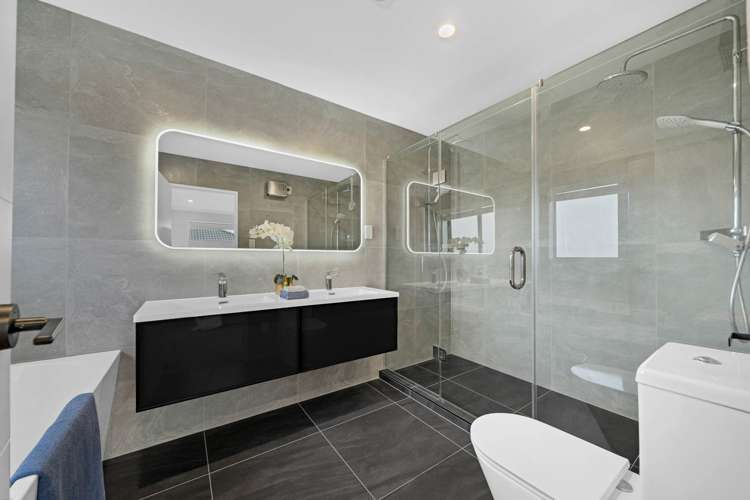 25 Koropa Road Flat Bush_31