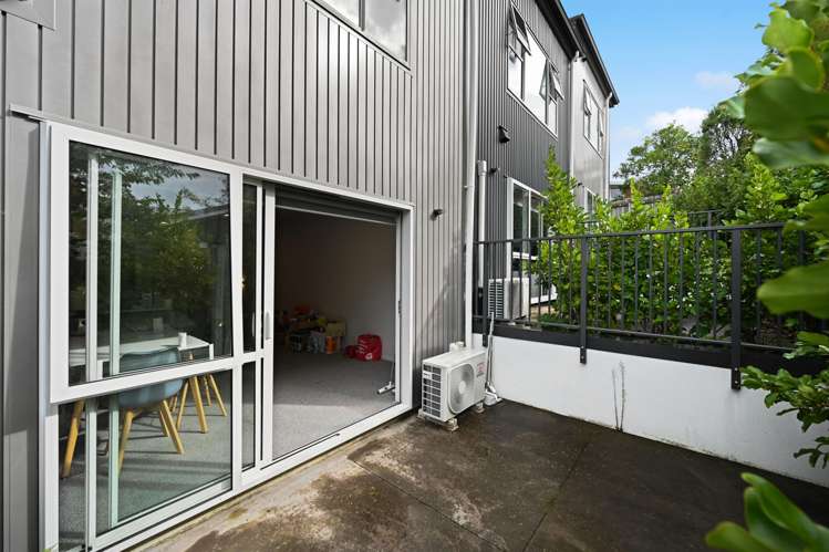 3/12 Scotland Place Hillcrest_9