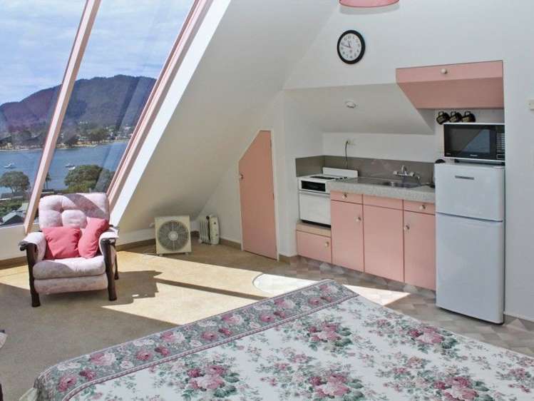 19 Pine Grove Tairua_13