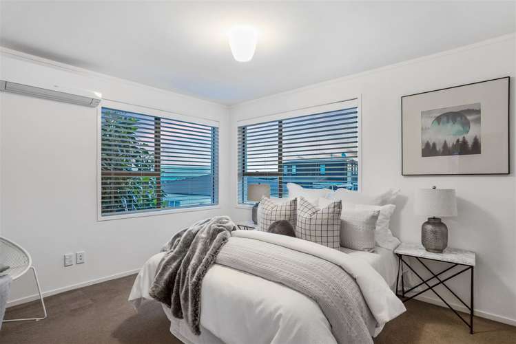 3/28 Beach Road Castor Bay_8