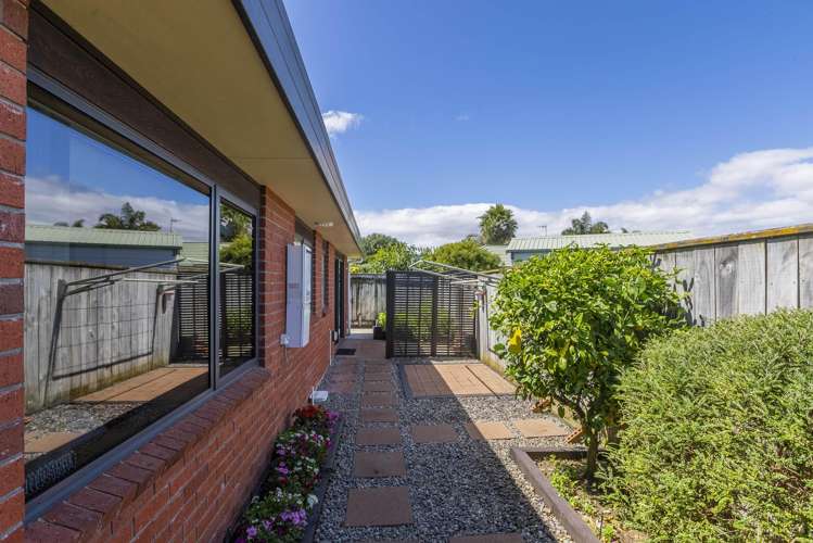 6 Aburoc Place Paraparaumu Beach_11