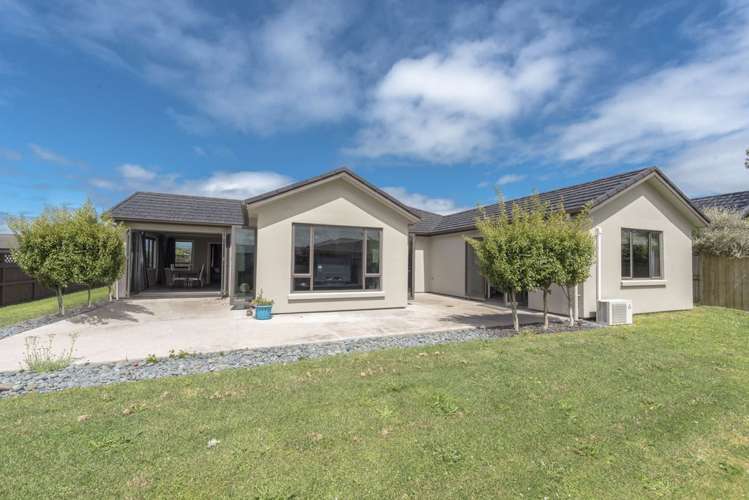 12 Holly Place Rototuna North_17