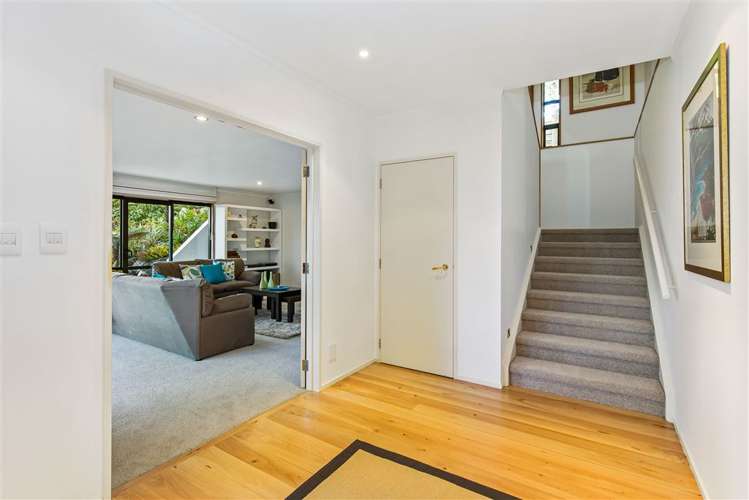 8 The Knoll Greenhithe_20