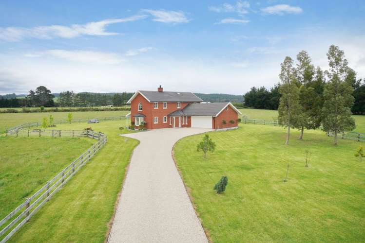 64 Davis Road Cust_4