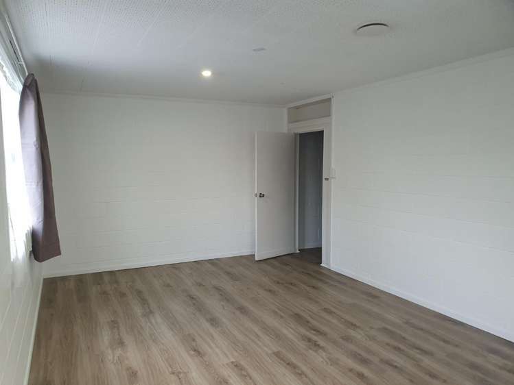 2/5 Oates Road Glen Eden_12