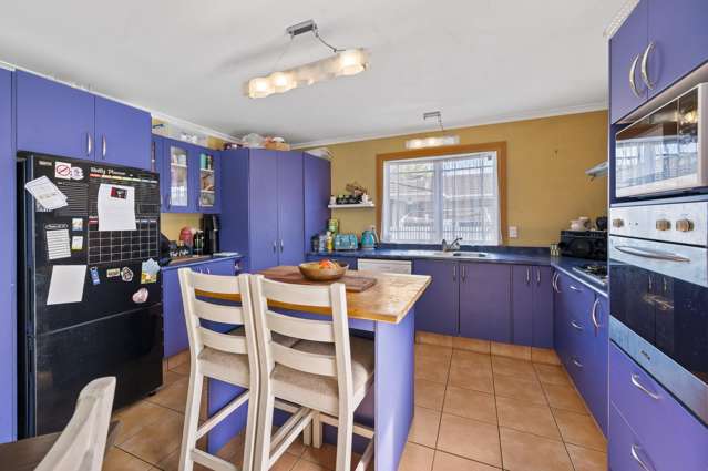 813 Oliphant Road Raureka_4