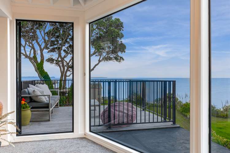 68 Cliff Road Torbay_11