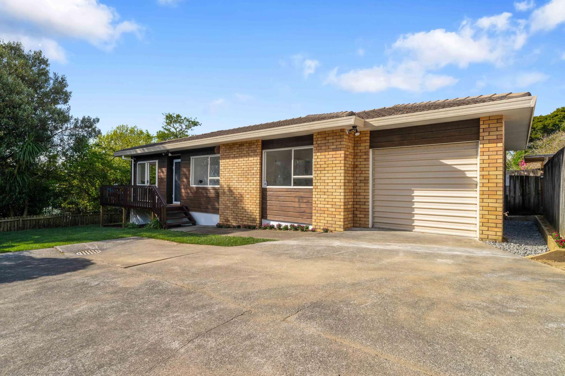 2/66 Coronation Road Hillcrest_0