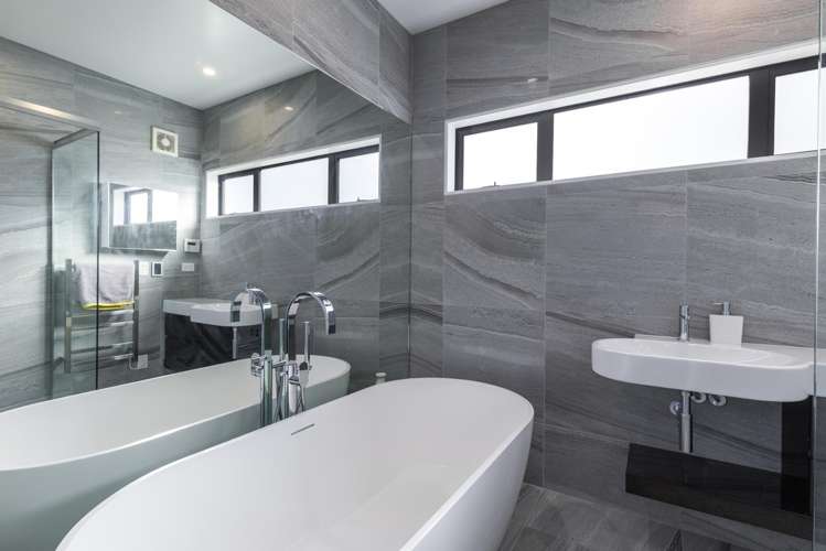 9 Tanu Place Parklands_25