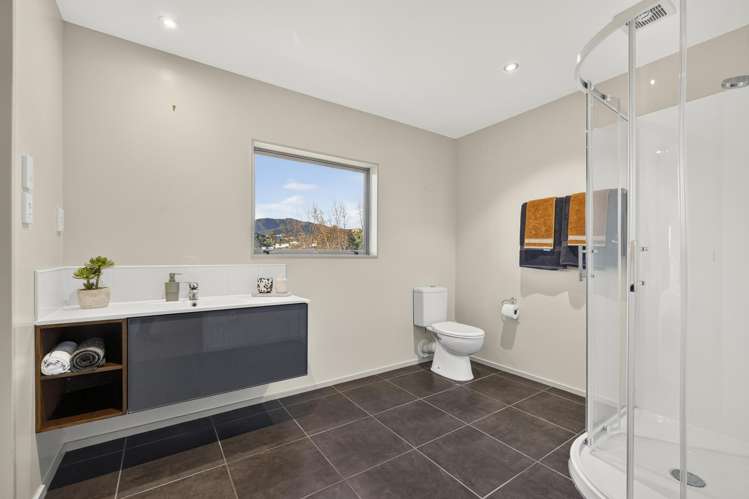 107 Princes Drive Britannia Heights_20