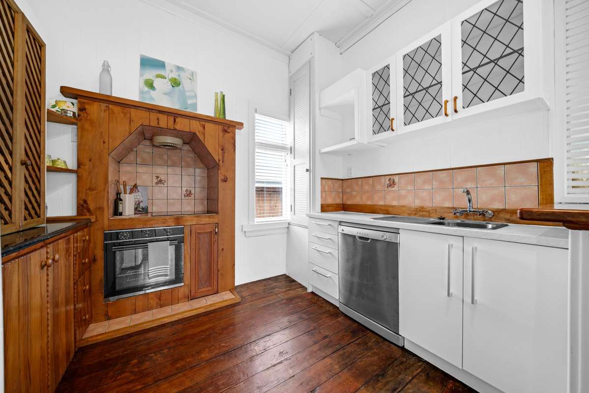 14 Henderson Avenue_1