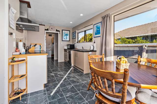 59 Oakley Crescent Hornby_3