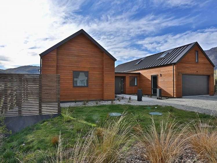 46 Falconer Rise Jacks Point_33