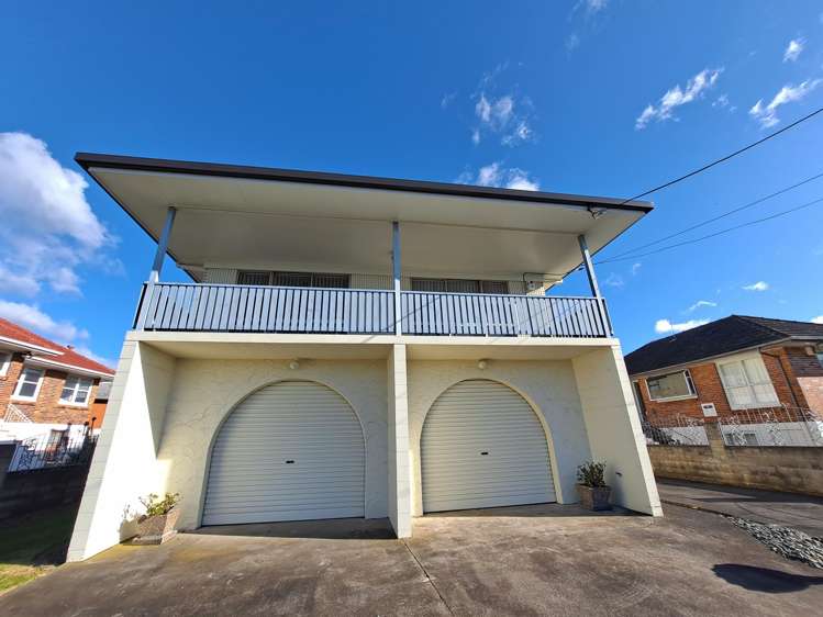 91 Royal View Road Te Atatu South_0