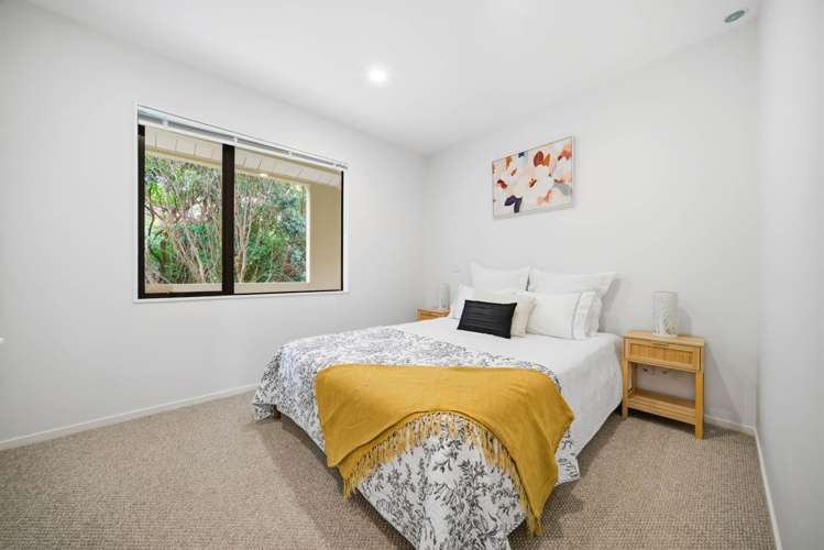 B 203/525 East Coast Road Browns Bay_8