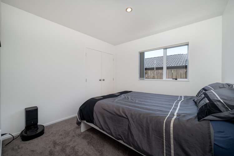 16 John Broad Place Flat Bush_13