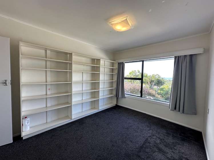 3 Bleakhouse Road 10688_9