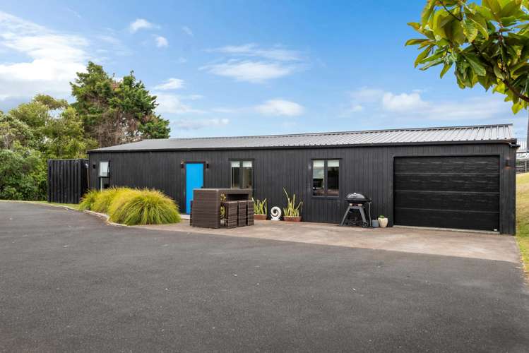 1268 East Coast Road Redvale_17