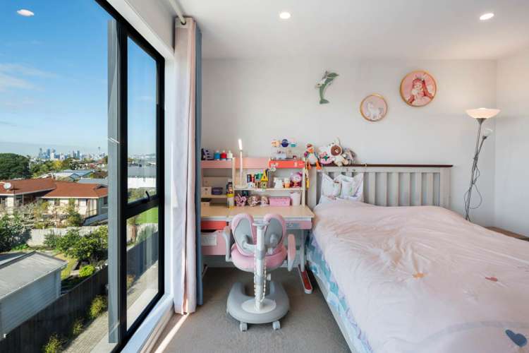 4/128 Onewa Road Northcote_11