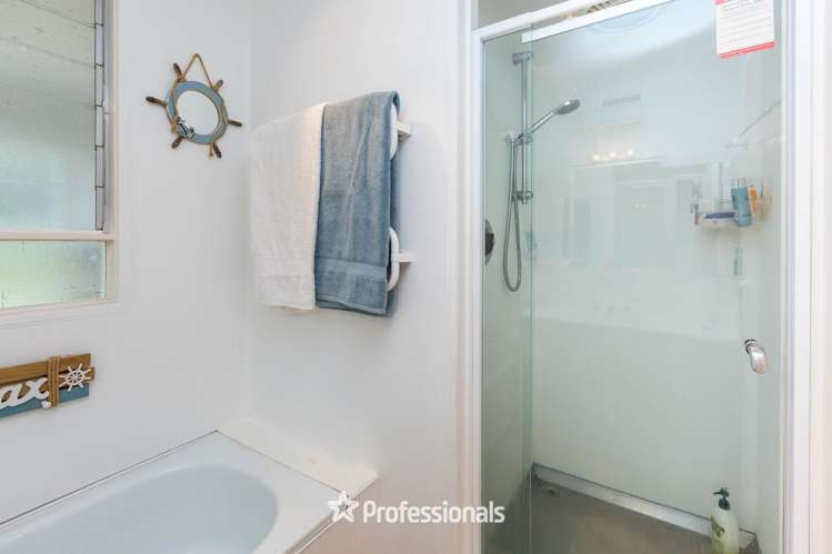 25 Totara Park Road Clouston Park_13