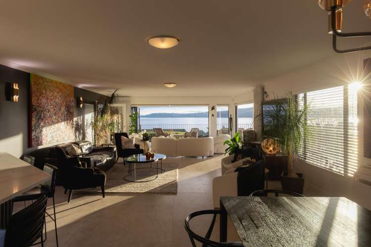 166 Lake Terrace Hilltop_1