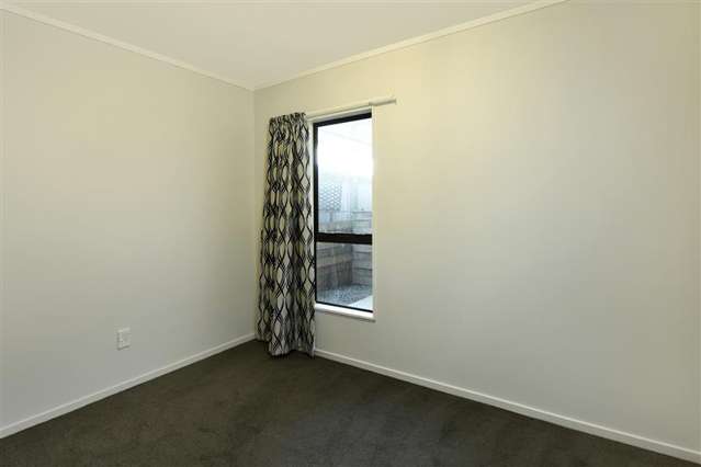 Flat 3 4/64 Waimea Road 1937_4