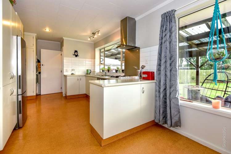 47 Damien Place Bromley_8