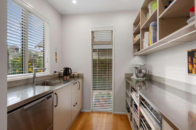 5 Lakebridge Place Parklands_3