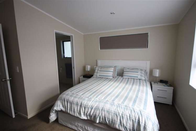 20 Glen Vnus Pauanui_10