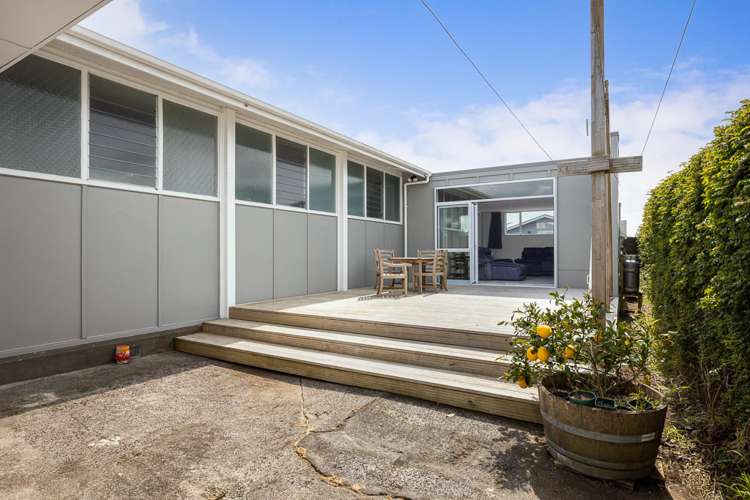 78 Broadway Waitara_16