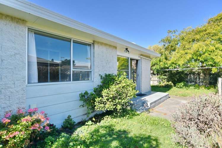 2/5 Tamarisk Place Parklands_14