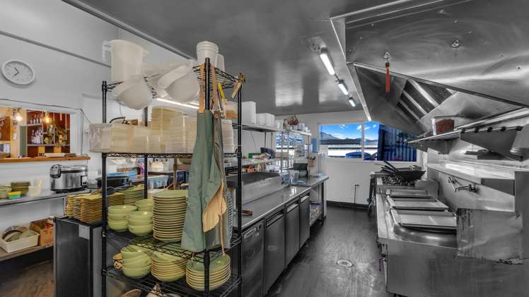 47 London Street Lyttelton_5