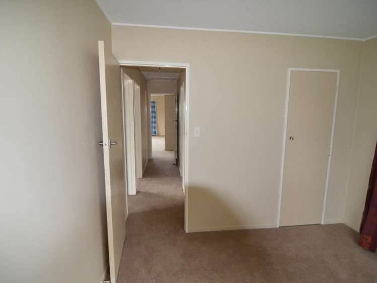 19 Tasman Crescent Carterton_18