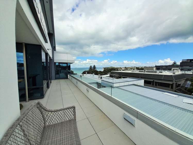 Suite 7/95 Hurstmere Road Takapuna_12