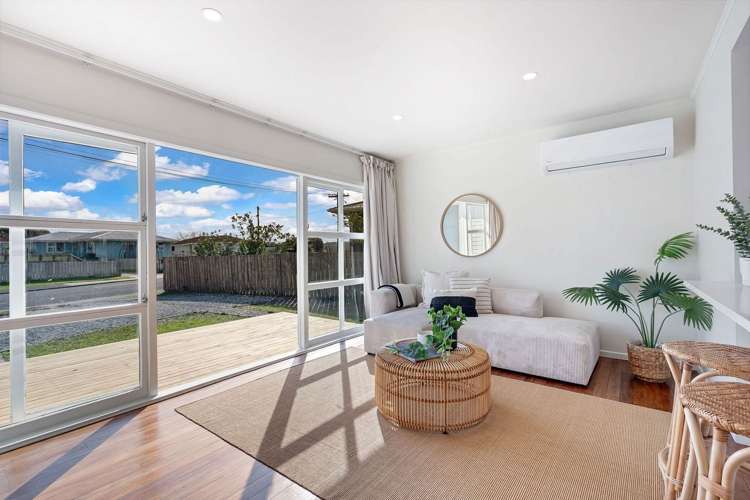 47 Clotworthy Crescent Onerahi_5