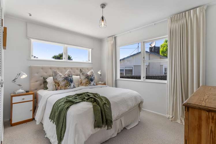 40 Fairclough Road Beach Haven_24