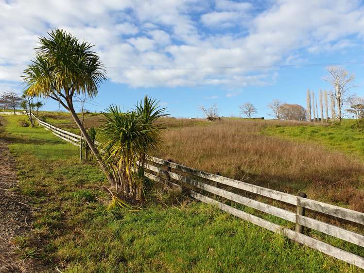 42 Jumna Road Maungaturoto_12