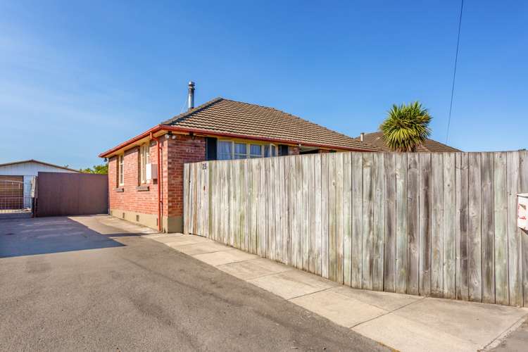 25 Avro Crescent Hornby_11