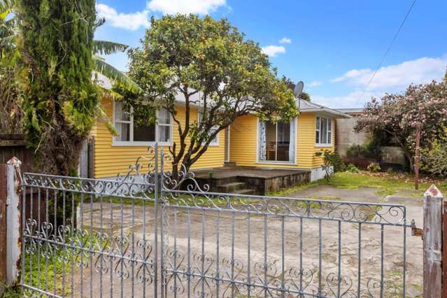 Exciting Investment Opportunity in Avondale! 1...