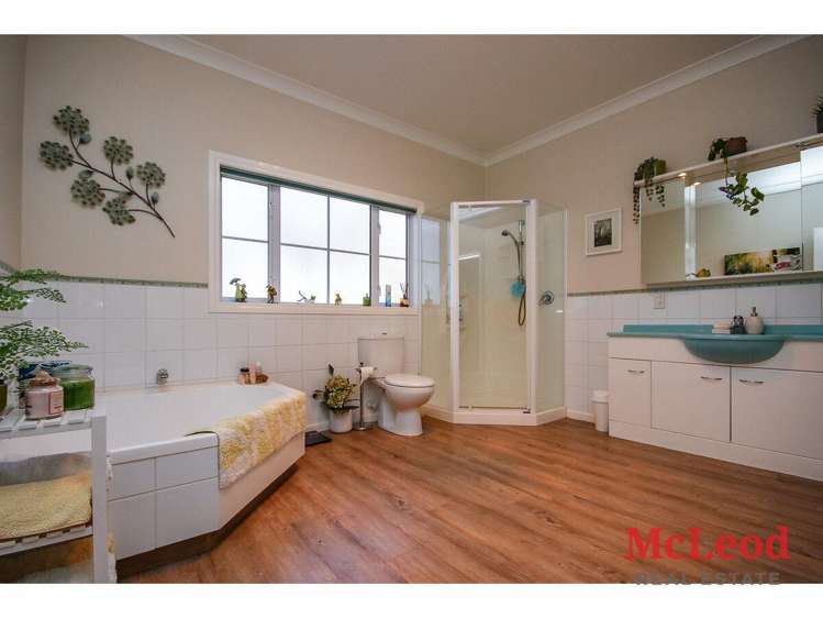 1 Farm Road Allenton_10