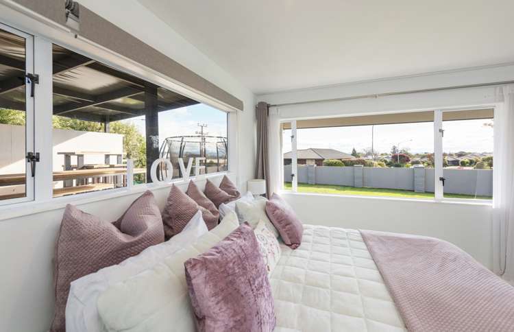 12 Clairmont Heights Stoke_14