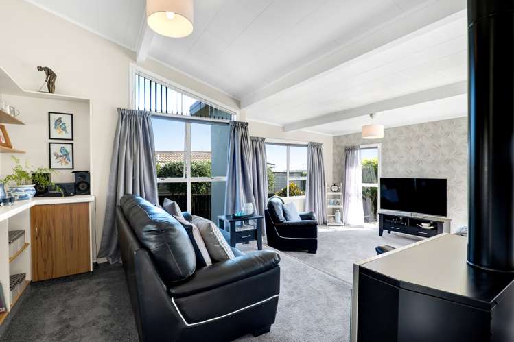 15 Leon Place Waitara_24