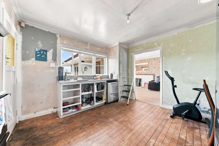 13 Henwood Road_2