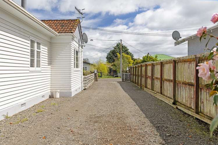 17 Robert Street Marton_13