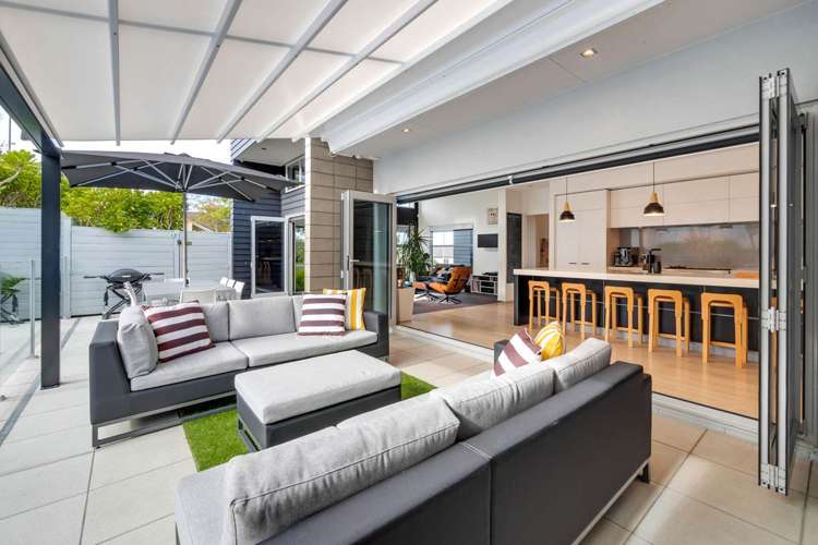 64 Lake Panorama Drive Henderson_11