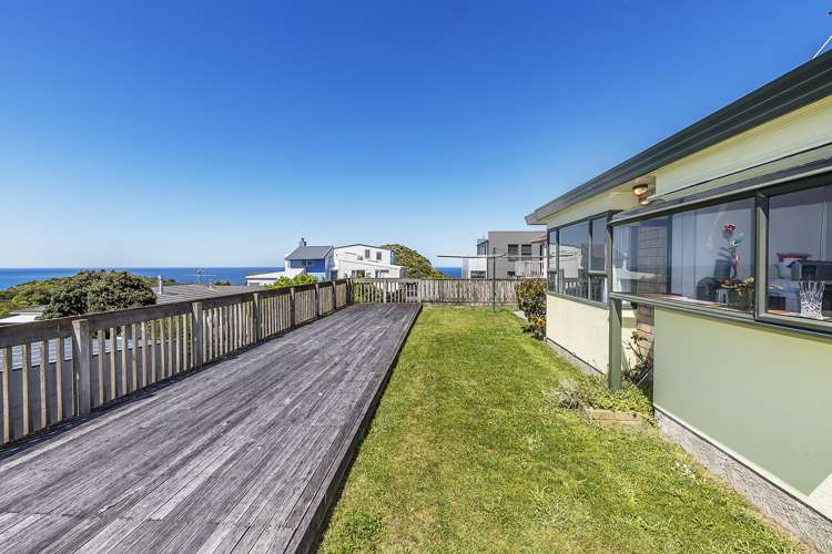 39 Bowes Crescent Strathmore Park_15