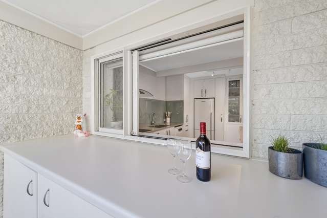 2/13A Wilbur Place Sunnyhills_4