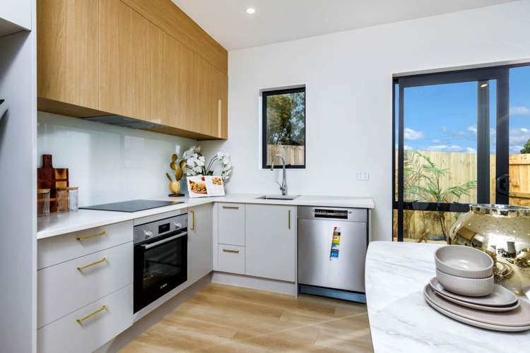 11b Elizabeth Drive West Harbour_18