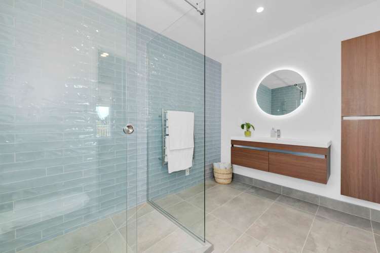 77 Karaka Road Beachlands_14